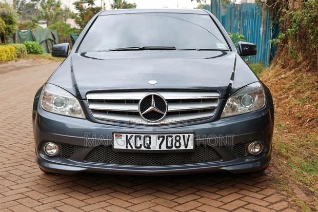 Mercedes-Benz C180 2011 Gray
