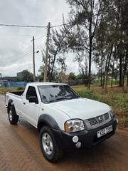 Nissan Hardbody 2012 White for sale
