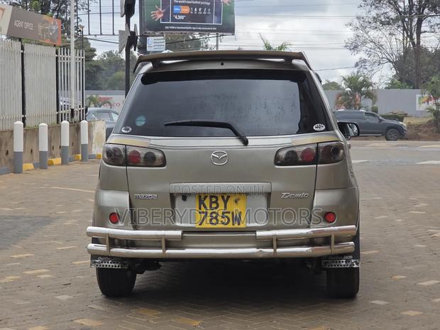 Mazda Demio 2006