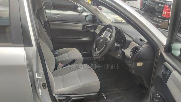 Toyota Axio 2014 Silver