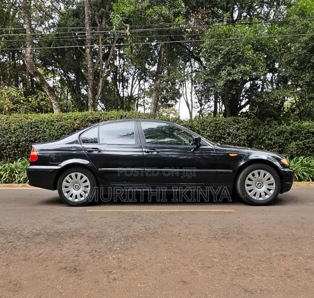 BMW 320i 2004 Black