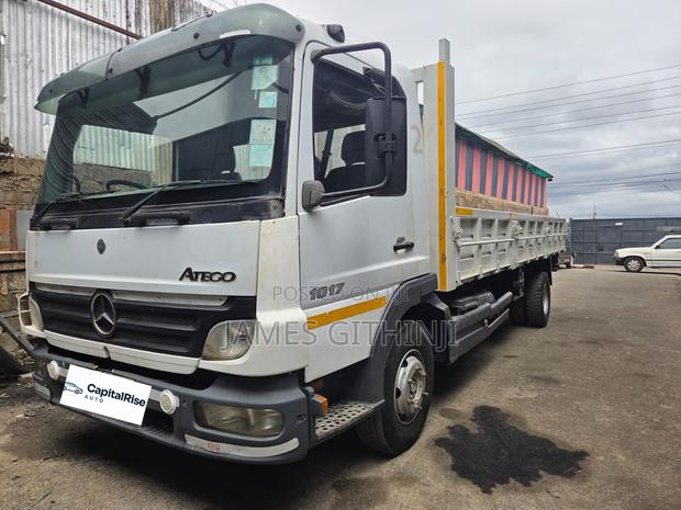 Mercedes-Benz Atego 2009 White
