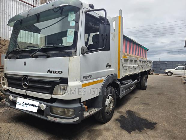 Mercedes-Benz Atego 2009 White
