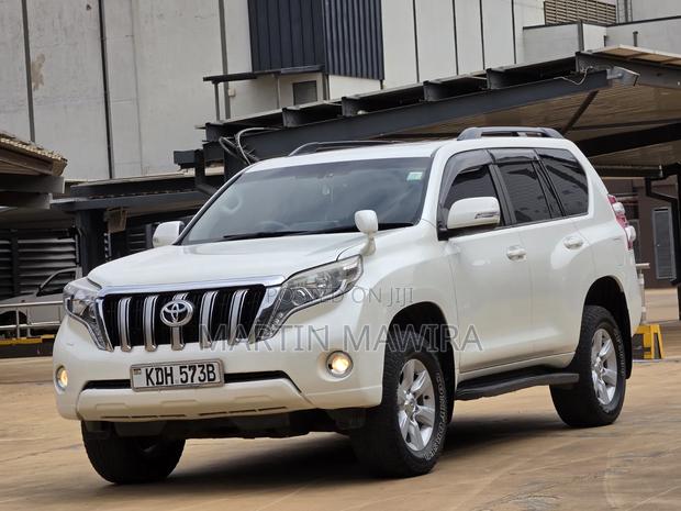 Toyota Land Cruiser Prado 2014