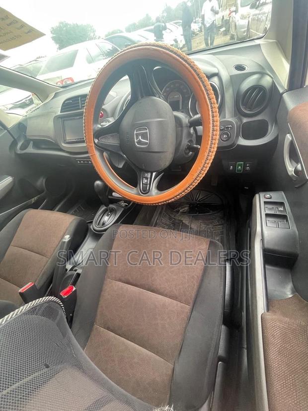 Honda Shuttle 2015 White