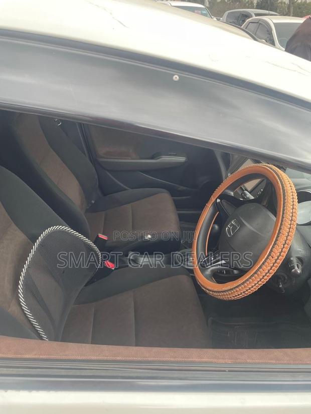 Honda Shuttle 2015 White