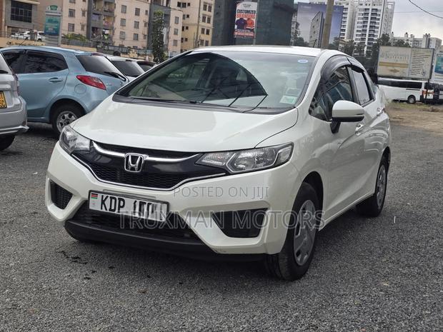 Honda Fit 2016 White