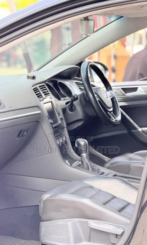 Volkswagen Golf 2016 Black