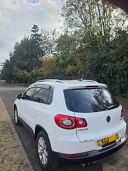Volkswagen Tiguan 2009 White for sale
