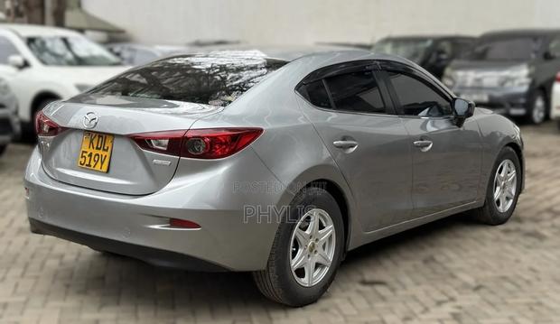 Mazda Axela 2015 Silver