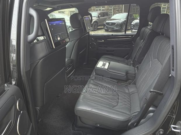 Lexus LX 2020 Black