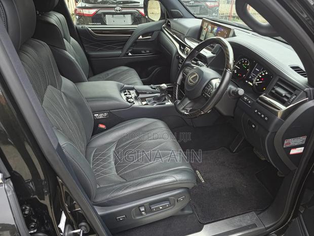 Lexus LX 2020 Black
