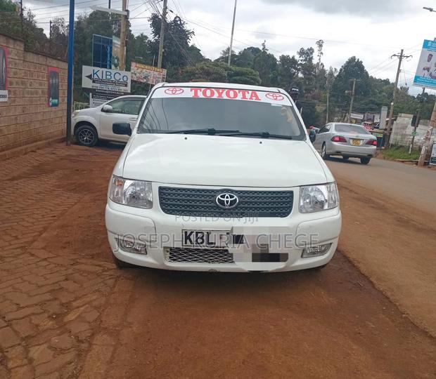 Toyota Succeed 2003 White