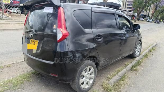 Toyota Passo Sette 2010 Black