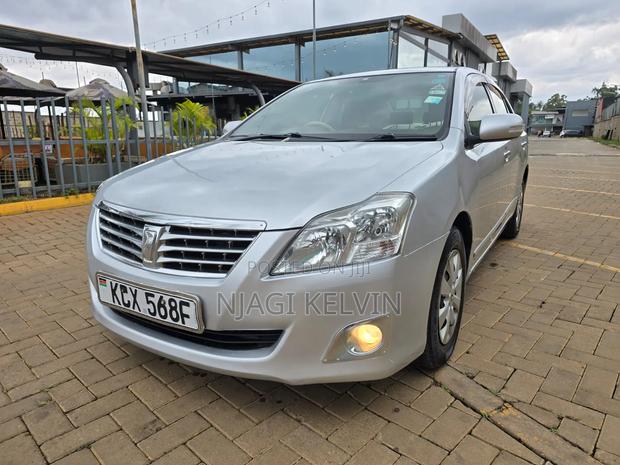 Toyota Premio 2012 Silver