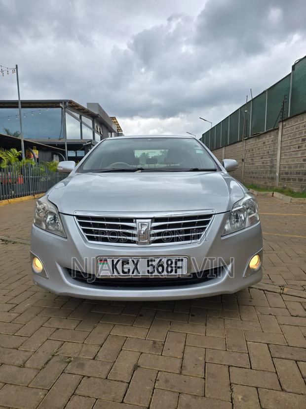 Toyota Premio 2012 Silver