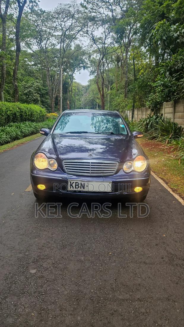 Mercedes-Benz C200 2003 Purple