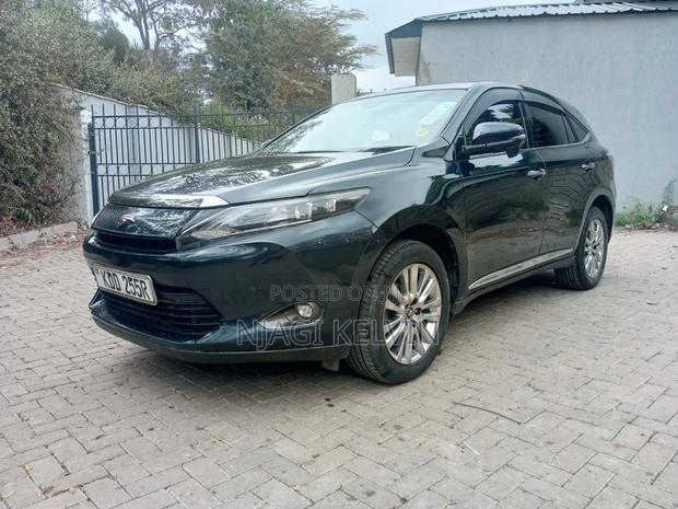 Toyota Harrier 2.0 2015 Black