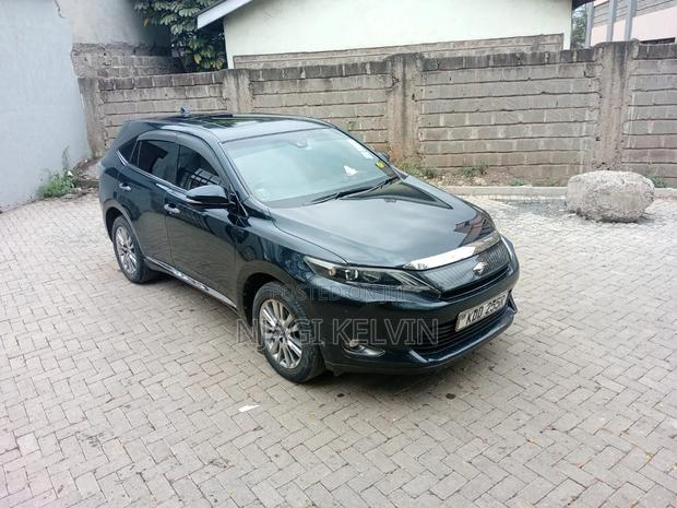 Toyota Harrier 2.0 2015 Black