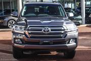 Toyota Land Cruiser 4.5 V8 VXR 2019 Gray for sale