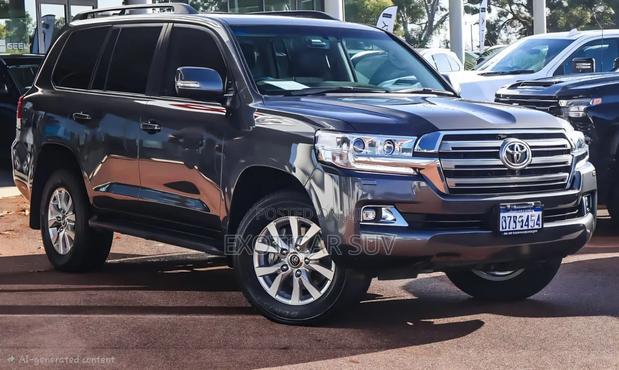 Toyota Land Cruiser 4.5 V8 VXR 2019 Gray