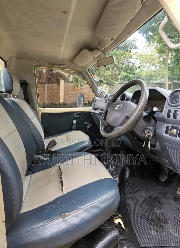 Toyota Land Cruiser 2013 Beige