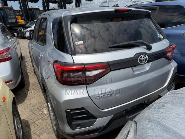 Toyota Raize 1.0 AWD 2019 Gray