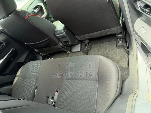Toyota Raize 1.0 AWD 2019 Gray