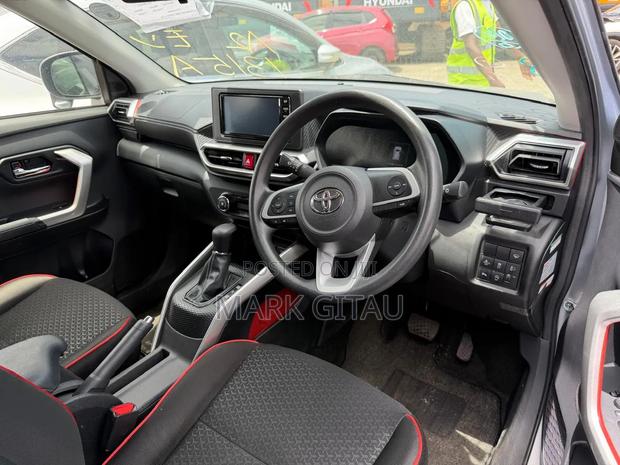 Toyota Raize 1.0 AWD 2019 Gray