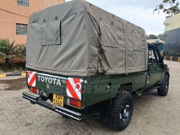 Toyota Land Cruiser 79 Series 2017 Green