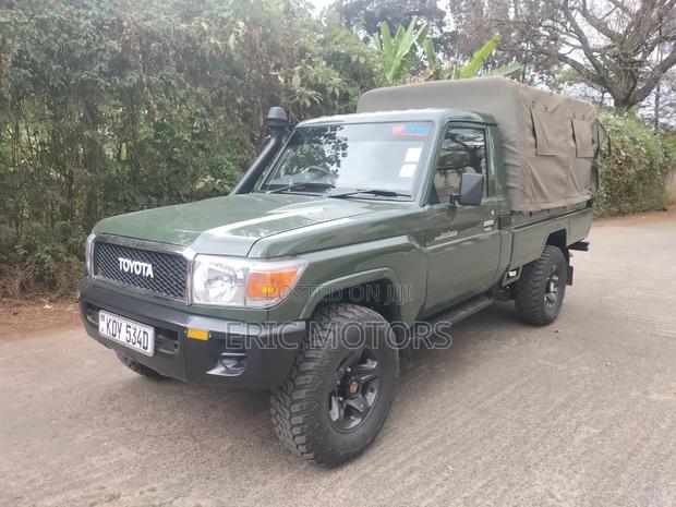Toyota Land Cruiser 2017 Green