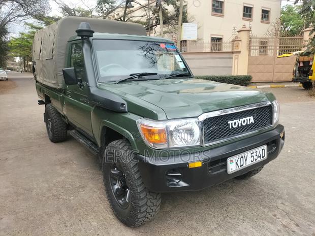 Toyota Land Cruiser 2017 Green