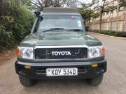 Toyota Land Cruiser 2017 Green for sale