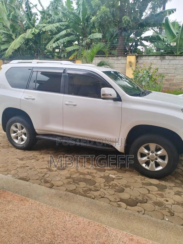 Toyota Land Cruiser Prado 2010 White