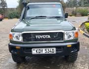 Toyota Land Cruiser 2018 Green for sale