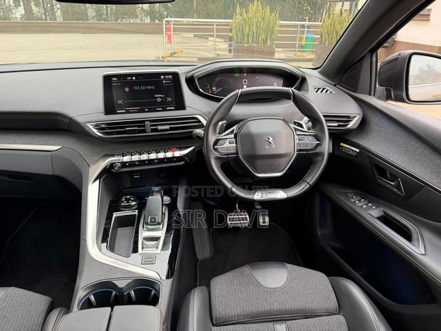 Peugeot 3008 2019 Green