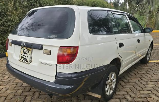 Toyota Caldina 2004 White