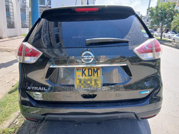 Nissan X-Trail 2015 Gold
