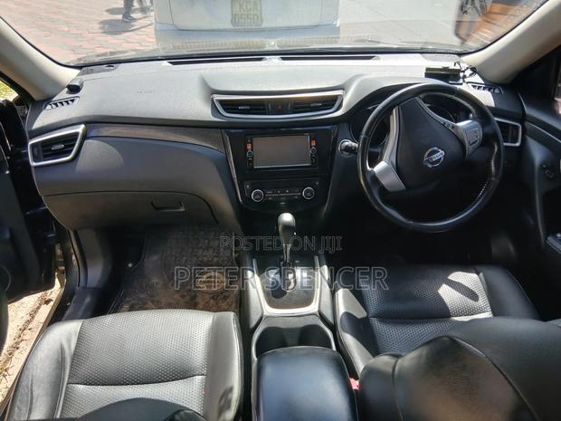 Nissan X-Trail 2015 Gold