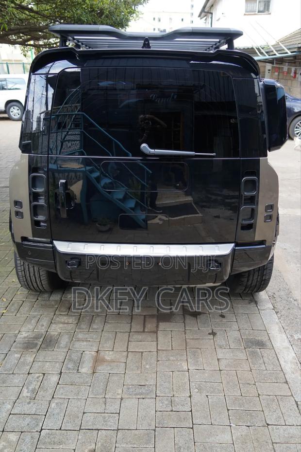 Land Rover Defender 2023 Gray