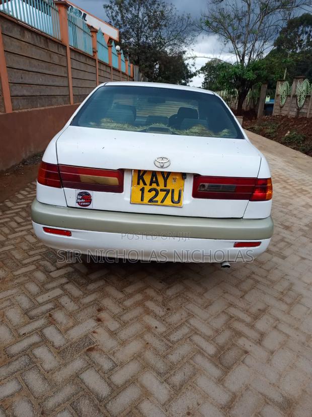 Toyota Corona 1998 White