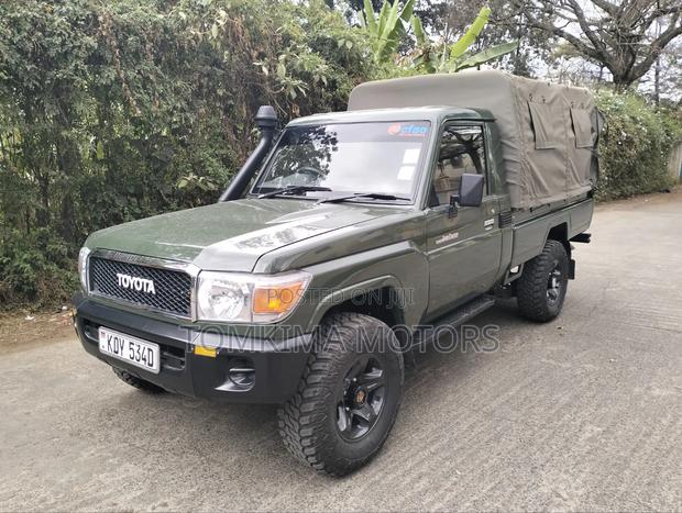 Toyota Land Cruiser 2017 Green