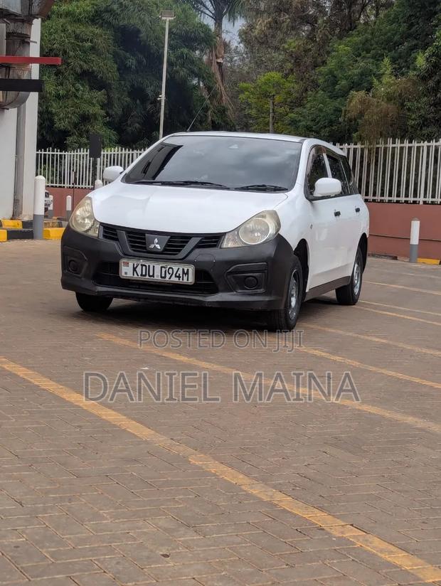 Nissan Advan 2018 White
