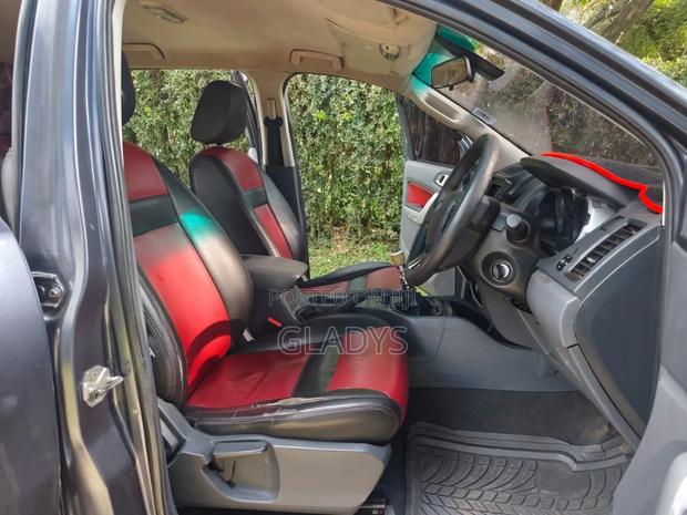 Ford Ranger Wildtrak 2012 Gray