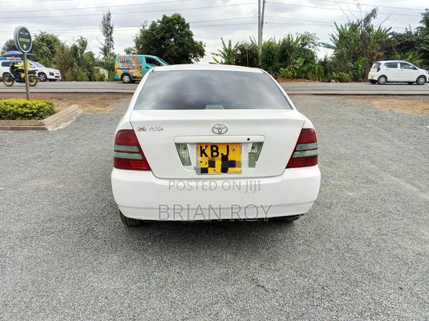 Toyota Corolla 1.5 Sedan Automatic 2002 White