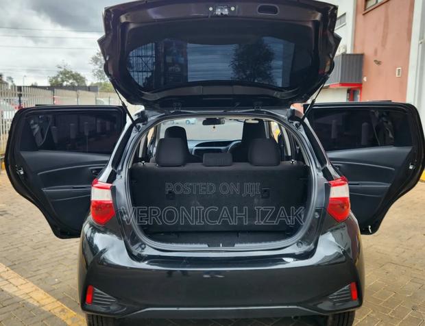 Toyota Vitz 2018 Black