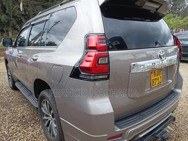 Toyota Land Cruiser Prado 2.8 2017 Brown