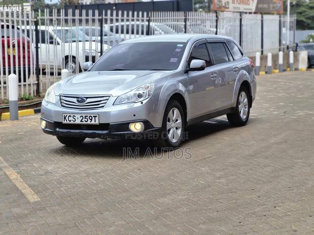 Subaru Outback 2.5i 2012 Silver