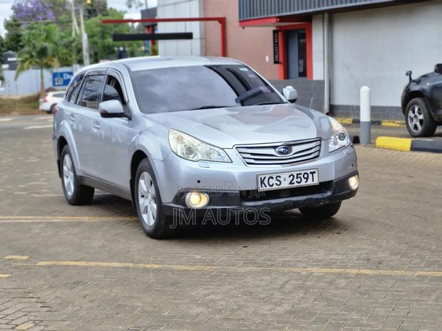 Subaru Outback 2.5i 2012 Silver