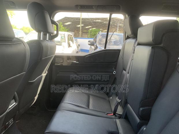 Toyota Land Cruiser Prado 2.7 2024 Silver